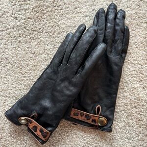 Sole Society Genuine Leather Gloves Black Fleece Lined Leopard Print Strap